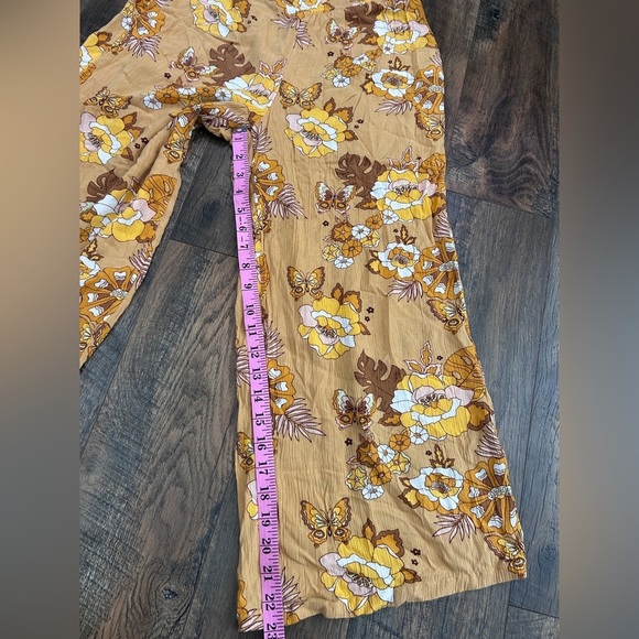 Volcom Sun Keep Pants | Tropic Yellow - Picture 9 of 10